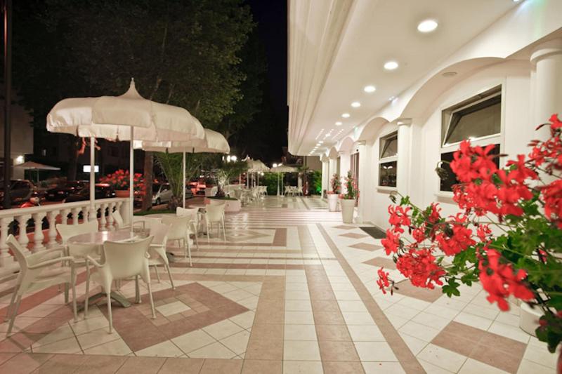Hotel San Carlo Vacanze image