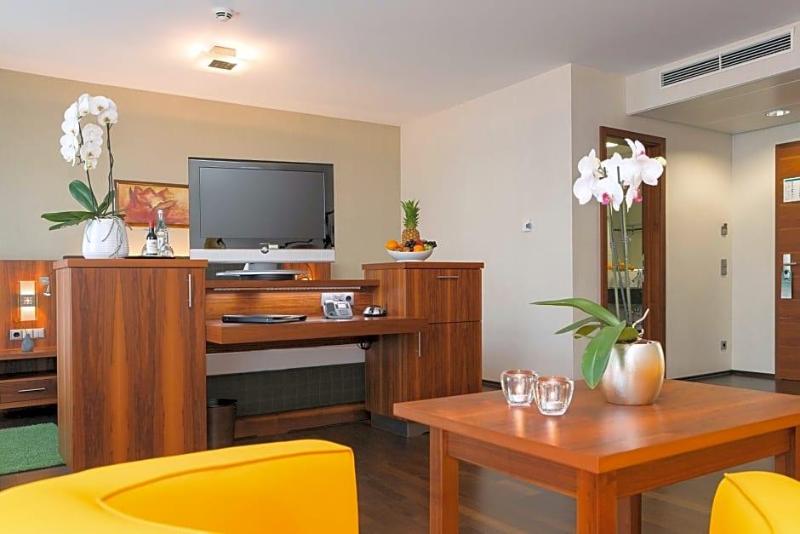 City Hotel Roding image