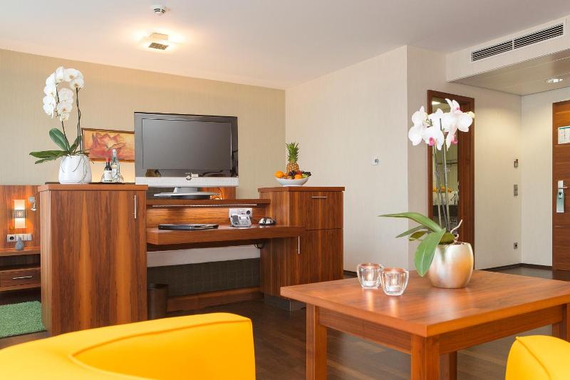 City Hotel Roding image