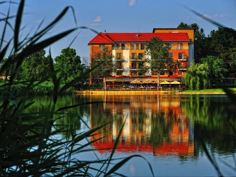 Hotel Corvus Aqua, Orosháza