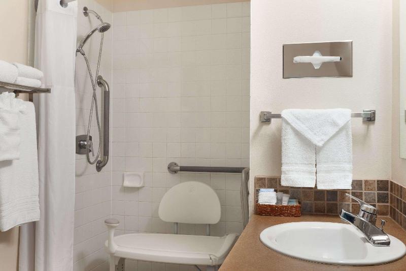 Travelodge By Wyndham Motel Of St Cloud image