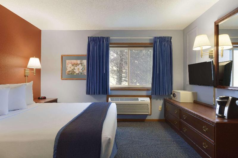 Travelodge By Wyndham Motel Of St Cloud image