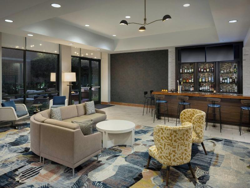 Courtyard By Marriott Little Rock Downtown