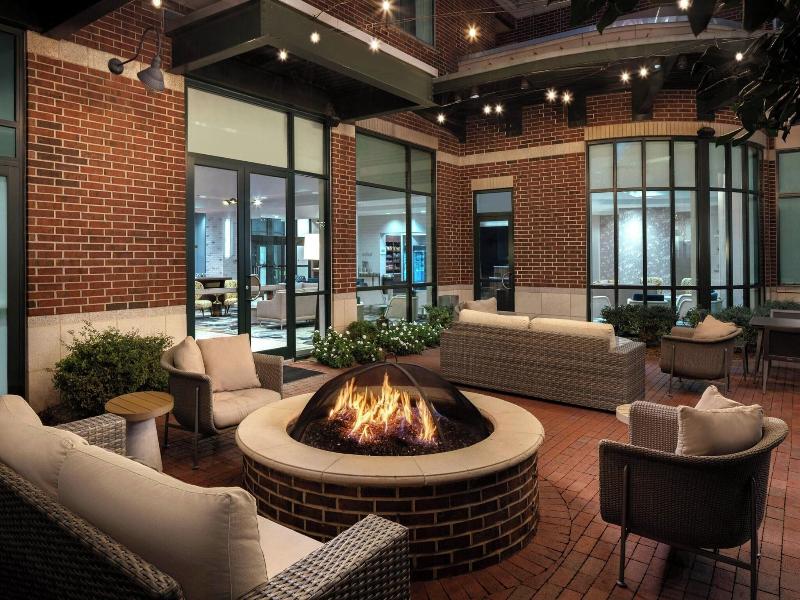 Courtyard By Marriott Little Rock Downtown