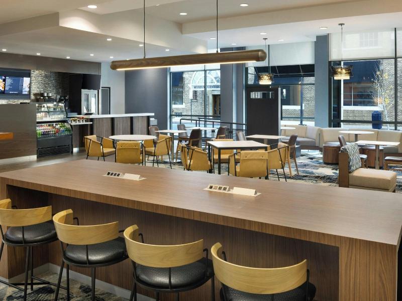 Courtyard By Marriott Little Rock Downtown
