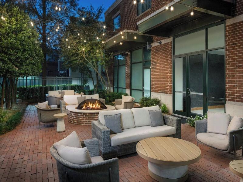 Courtyard By Marriott Little Rock Downtown