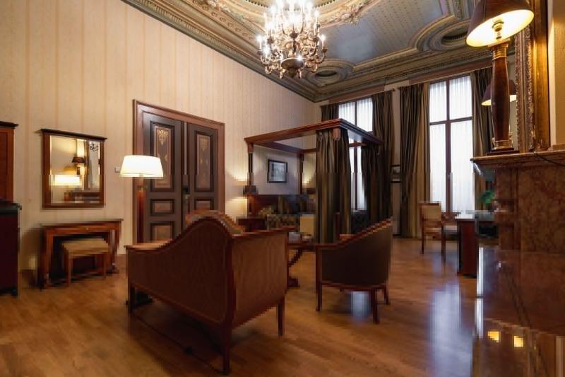 Grand Hotel en Résidence De Draak