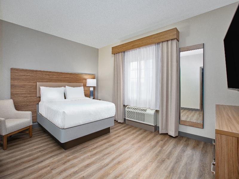 Candlewood Suites Conway image