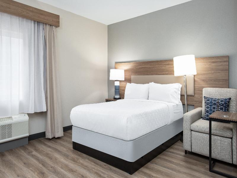 Candlewood Suites Conway image