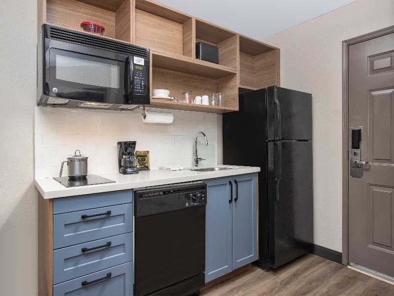 Candlewood Suites Conway image