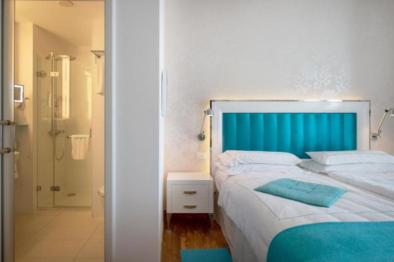 Piccolo Grand Hotel image