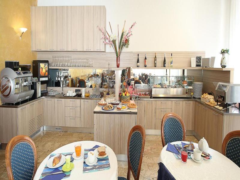 Hotel Piccinelli image