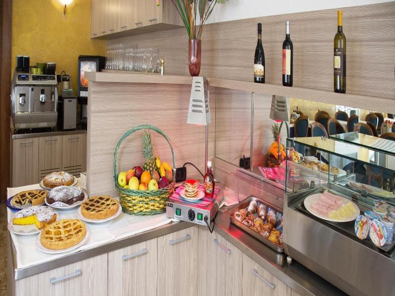 Hotel Piccinelli image