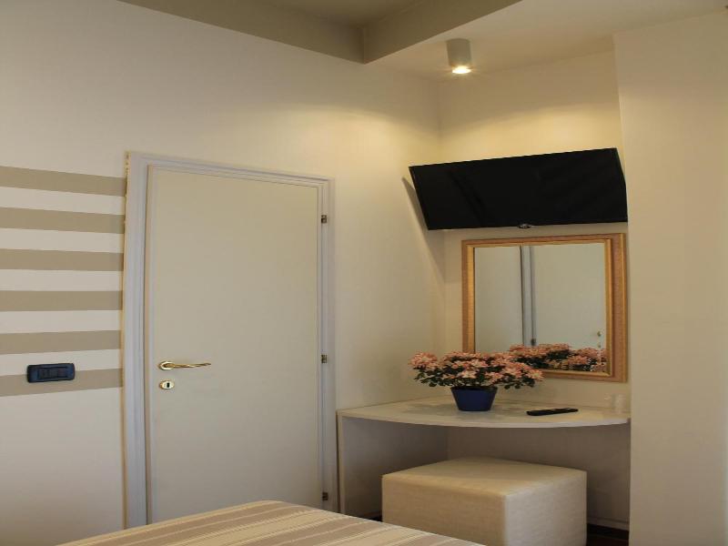 Hotel Piccinelli image