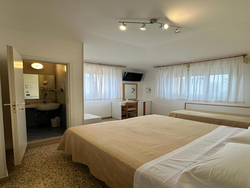 Hotel Piccinelli image