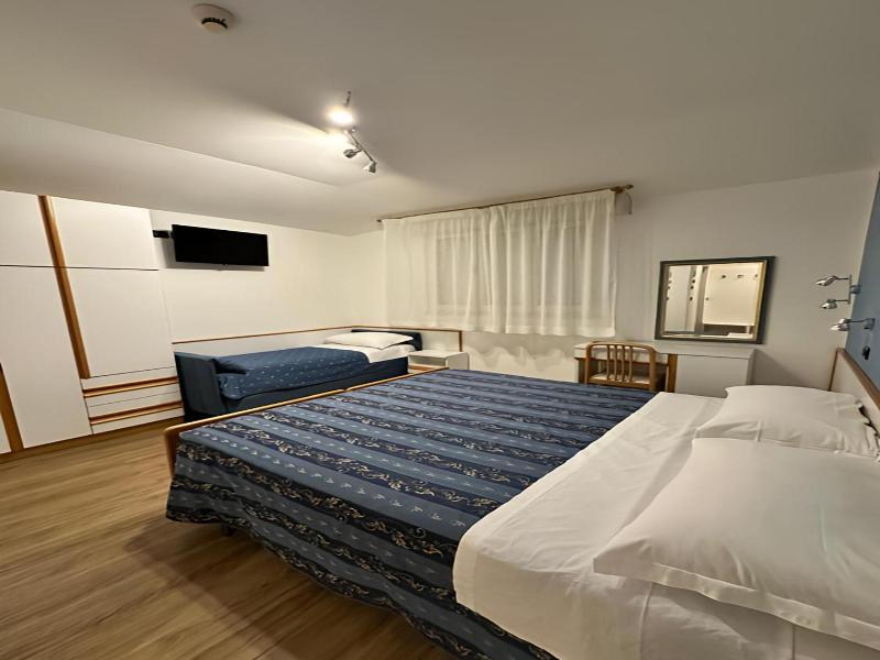 Hotel Piccinelli — general view