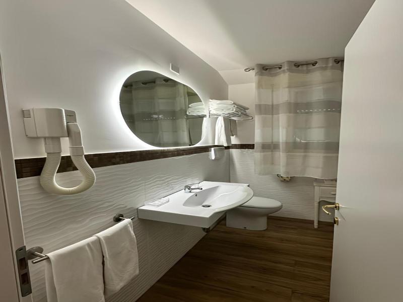 Hotel Piccinelli image