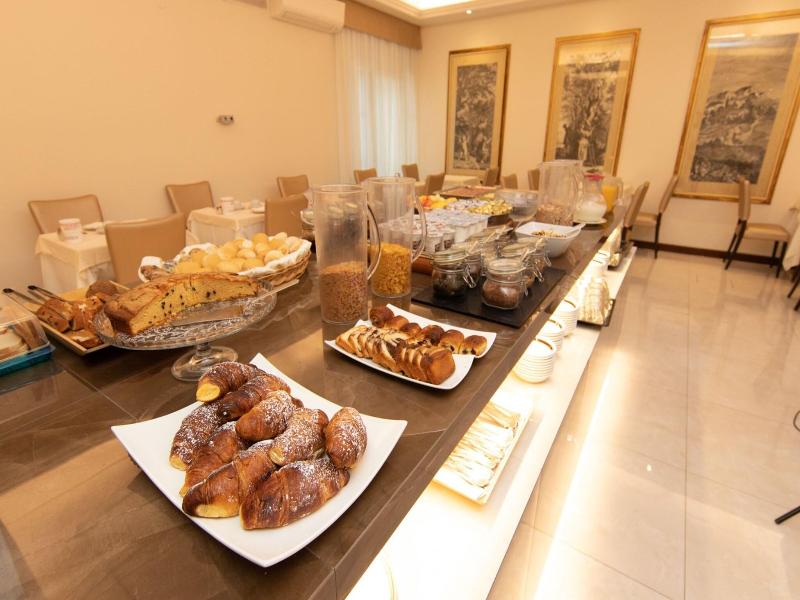Hotel Universal Terme image