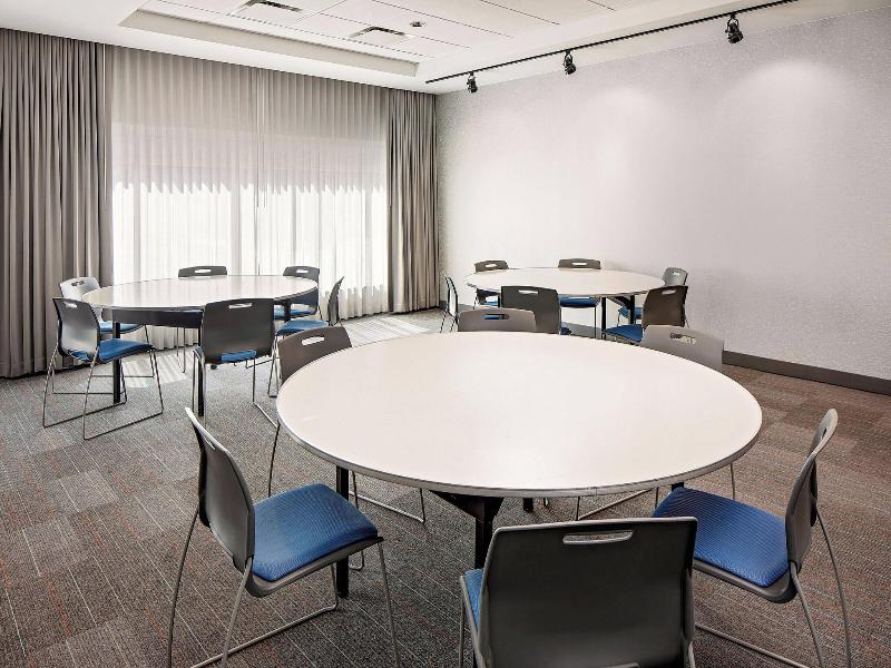 Aloft Chapel Hill image