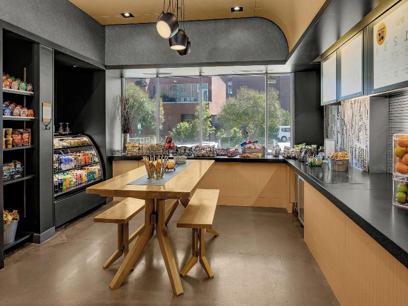 Aloft Chapel Hill image