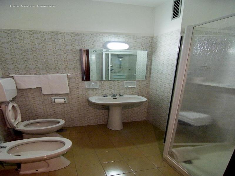Degli Ulivi image