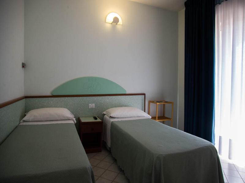 Degli Ulivi image