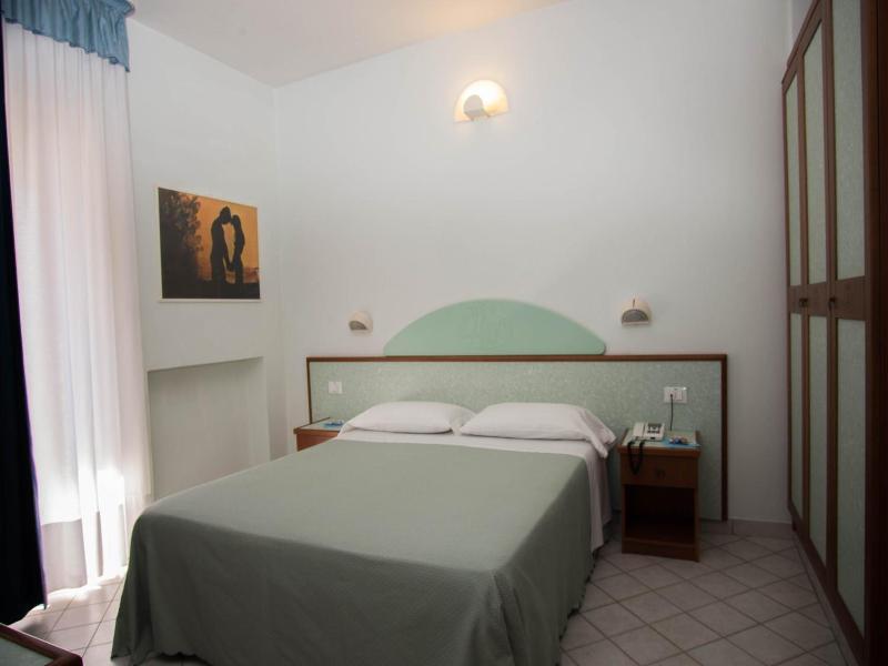 Degli Ulivi image