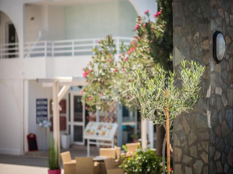 Anika Studios