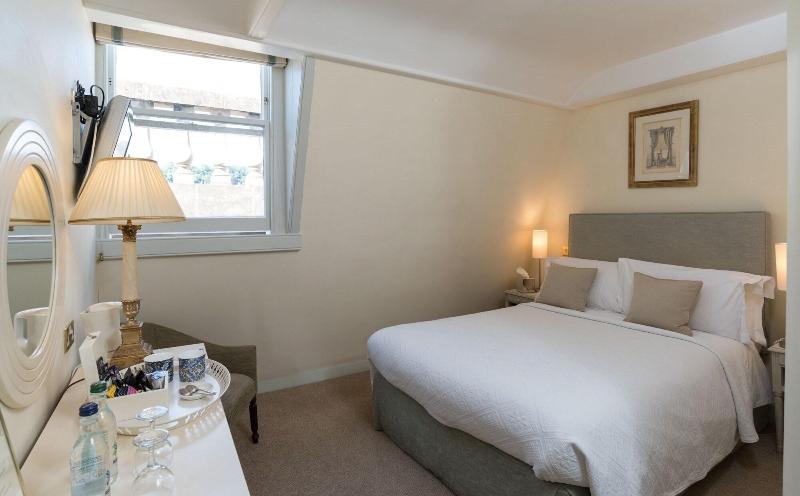 Dukes Hotel image