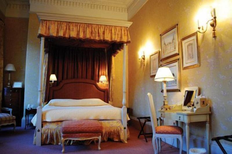 Dukes Hotel image