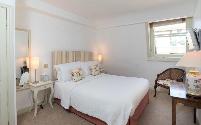 Dukes Hotel image