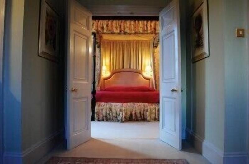 Dukes Hotel image