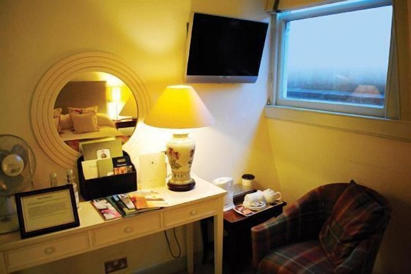 Dukes Hotel image