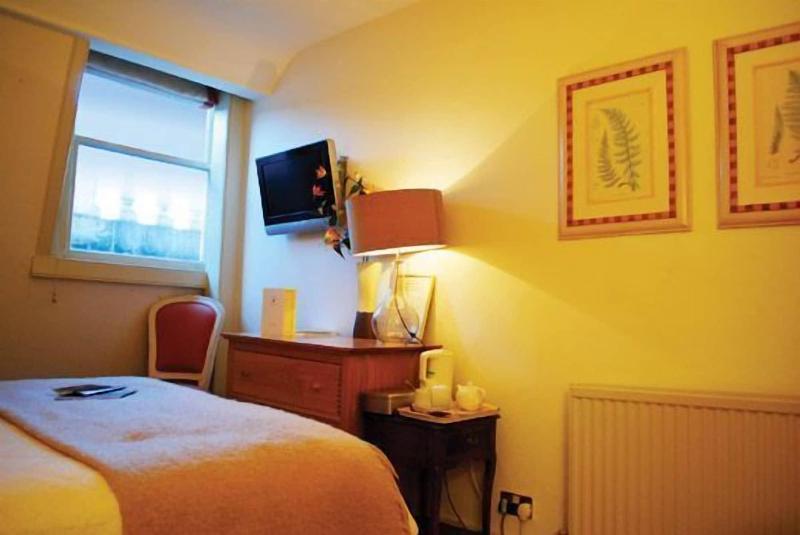 Dukes Hotel image