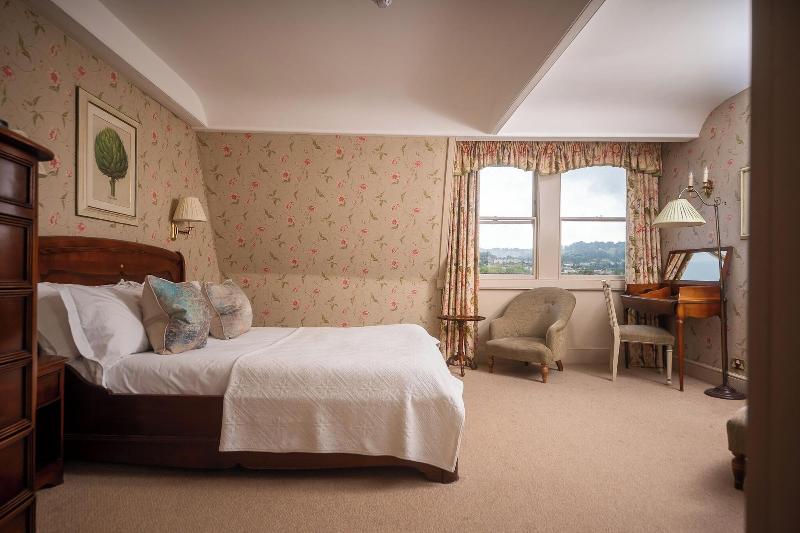 Dukes Hotel image