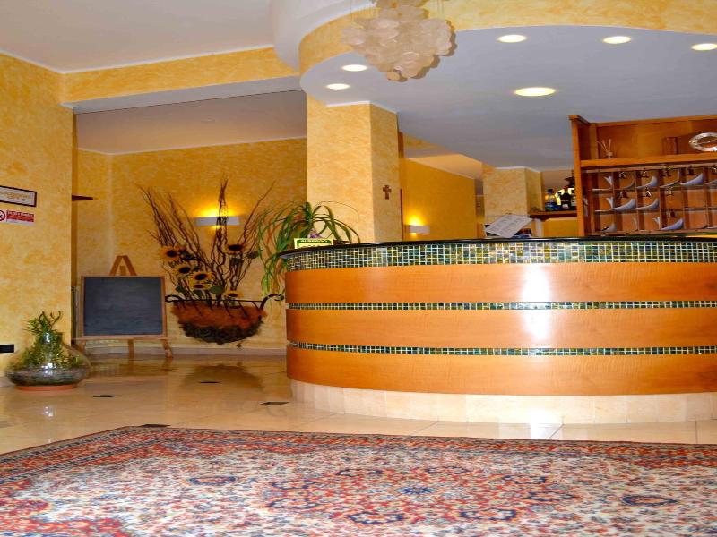 Hotel 2000 image