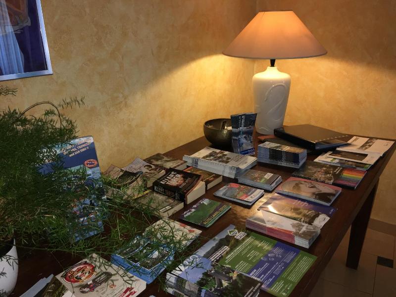 Hotel 2000 image