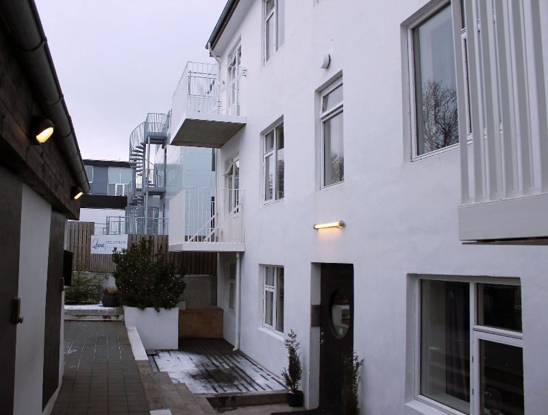 Grettisborg Apartments image