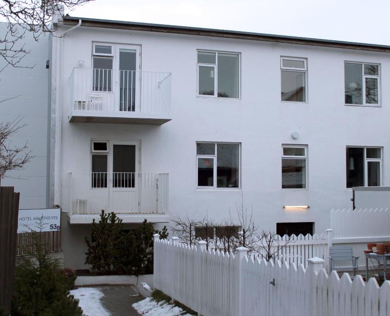 Grettisborg Apartments image