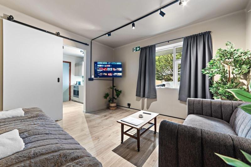 Grettisborg Apartments image