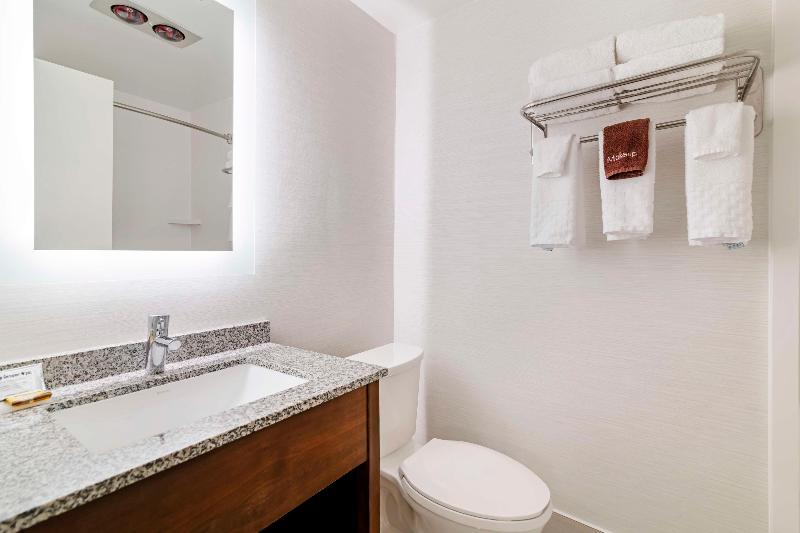 Best Western Springfield Hotel image