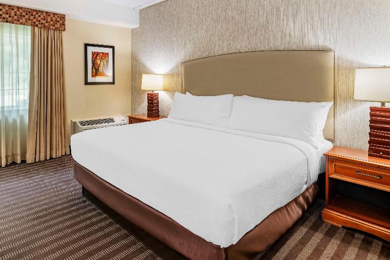 Best Western Springfield Hotel image