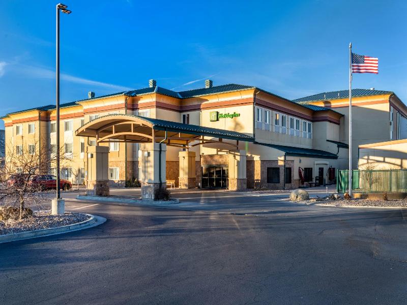 Holiday Inn Rock Springs — exterior view