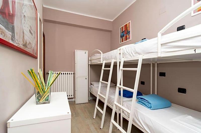 Le Sirene Hostel image