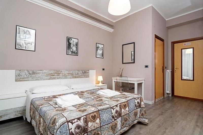 Le Sirene Hostel image