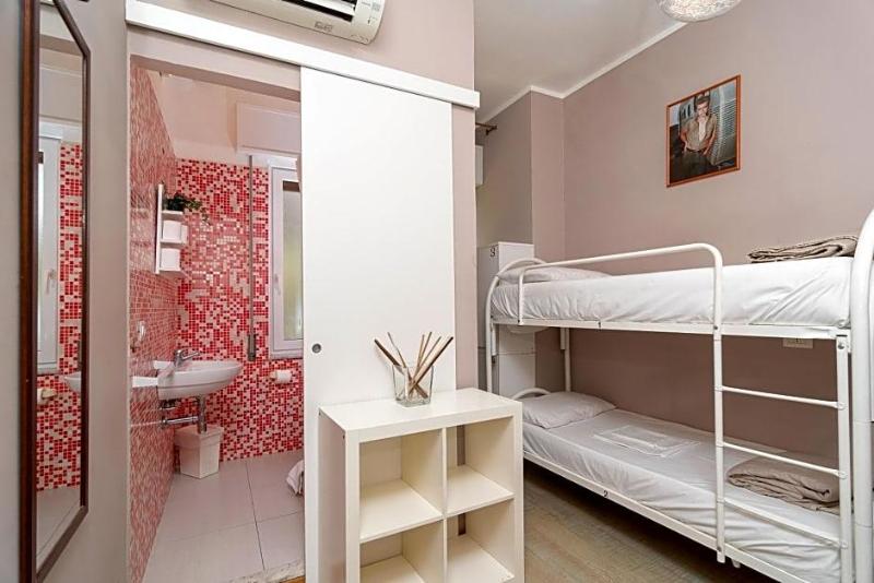 Le Sirene Hostel image