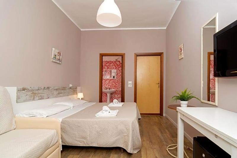 Le Sirene Hostel image
