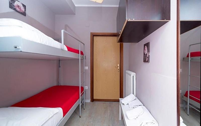 Le Sirene Hostel image