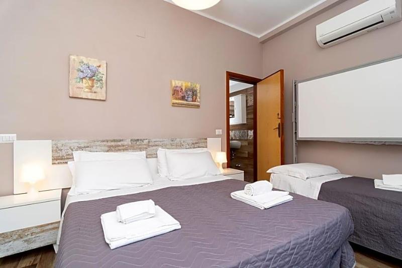Le Sirene Hostel image