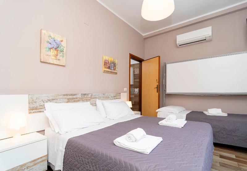 Le Sirene Hostel image